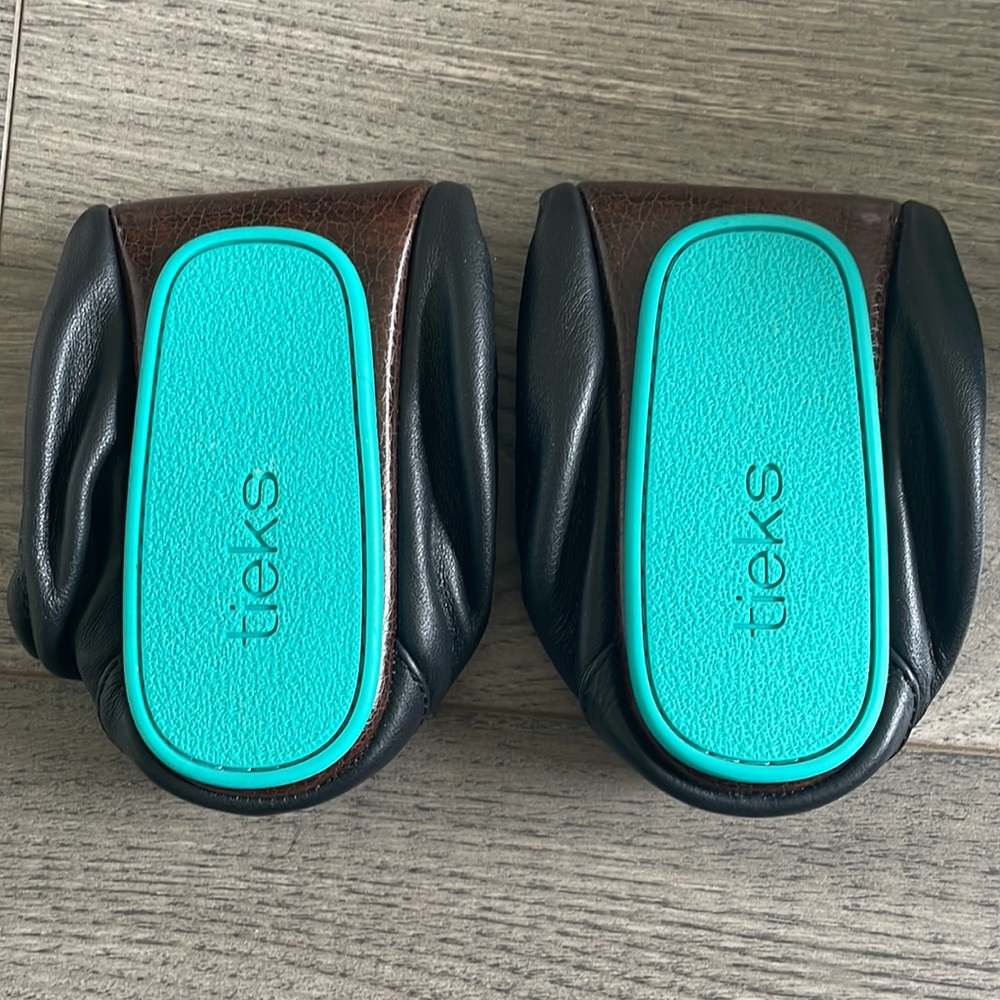 Tieks matte black NWT